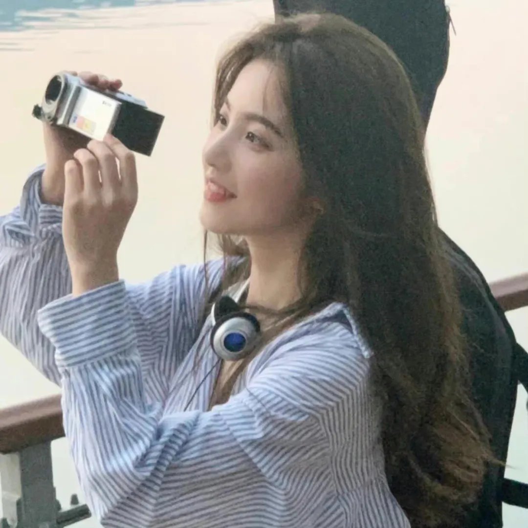 那年中秋月正明